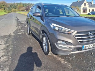 2015 - Hyundai Tucson Manual