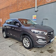 2015 - Hyundai Tucson Manual