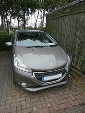 2015 - Peugeot 208 Manual