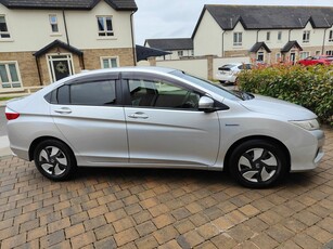 2016 - Honda Grace Automatic