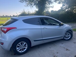 2016 - Hyundai i30 Manual