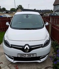 2016 - Renault Scenic Manual