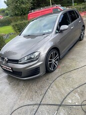 2016 - Volkswagen Golf Manual