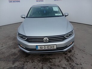 2016 - Volkswagen Passat Manual