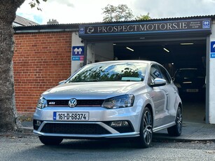 2016 - Volkswagen Polo Automatic