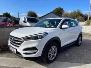 2017 - Hyundai Tucson Manual