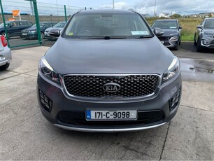 2017 - Kia Sorento Manual