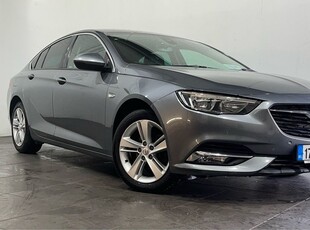 2017 - Opel Insignia Manual