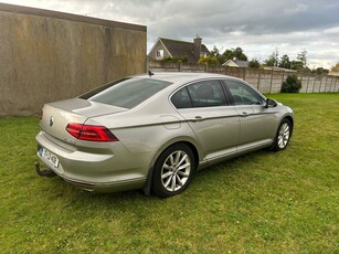 2017 - Volkswagen Passat Manual