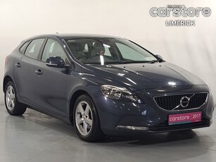 2017 - Volvo V40 Manual