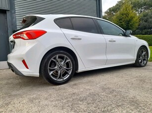 2019 - Ford Focus Manual