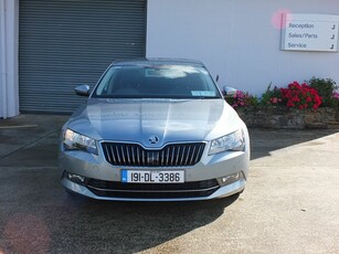 2019 - Skoda Superb Manual