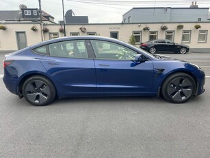 2021 - Tesla Model 3 Automatic