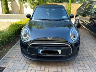 2022 - Mini Cooper Automatic