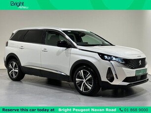 2022 - Peugeot 5008 Manual