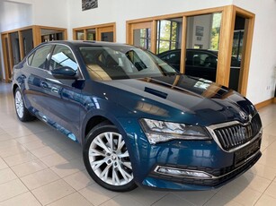 2022 - Skoda Superb Manual