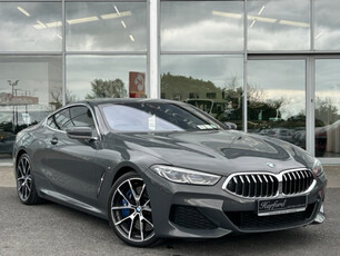 BMW 8 SERIES