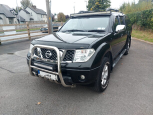 NISSAN NAVARA