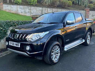 MITSUBISHI L200