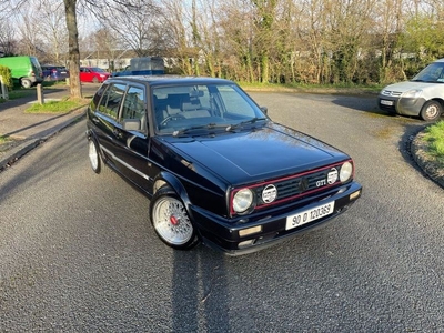 1990 - Volkswagen Golf ---