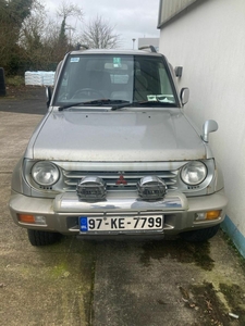 1997 - Mitsubishi Pajero ---