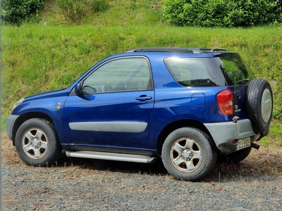 2002 - Toyota RAV4 Manual