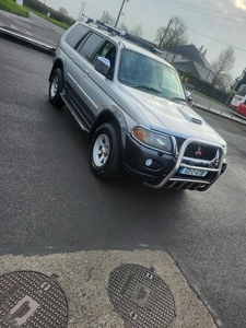 2003 - Mitsubishi Pajero Manual