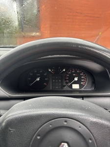 2003 - Renault Laguna Manual