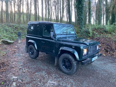 2004 - Land Rover Defender Manual