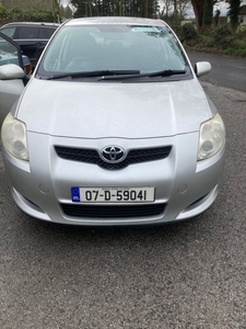 2007 - Toyota Auris Manual