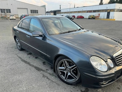 2008 - Mercedes-Benz E-Class ---