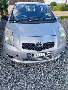 2008 - Toyota Yaris Manual