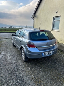 2008 - Vauxhall Astra ---