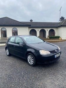 2008 - Volkswagen Golf ---