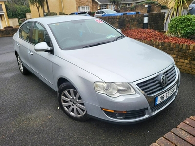 2008 - Volkswagen Passat Manual