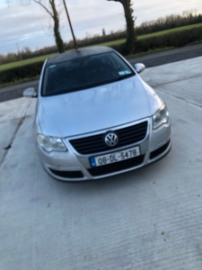 2008 - Volkswagen Passat Manual