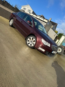 2009 - Skoda Superb ---