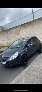 2009 - Vauxhall Corsa ---