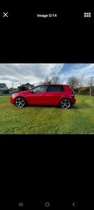 2009 - Volkswagen Golf ---