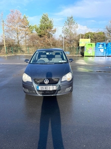 2009 - Volkswagen Polo Manual