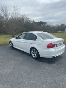 2010 - BMW 3-Series Manual