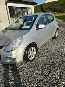 2010 - Hyundai i20 Manual