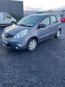 2010 - Nissan Note ---