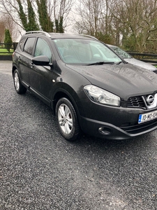 2010 - Nissan Qashqai+2 ---