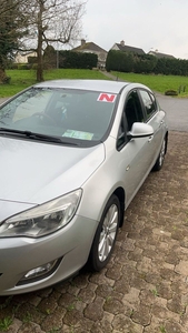 2010 - Opel Astra Manual