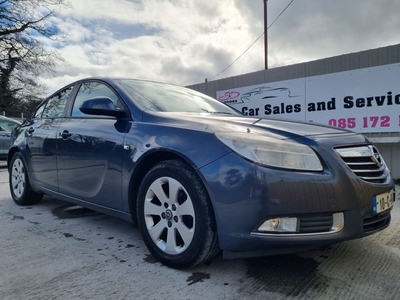 2010 - Opel Insignia Manual