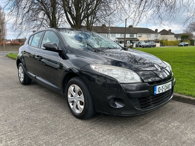 2010 - Renault Megane ---