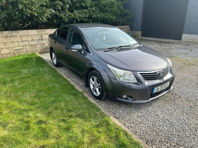 2010 - Toyota Avensis Manual