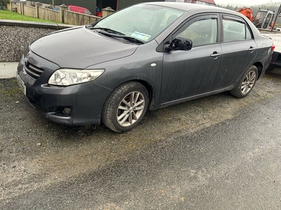 2010 - Toyota Corolla Manual