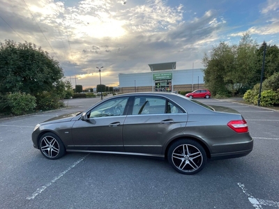 2011 - Mercedes-Benz E-Class Automatic